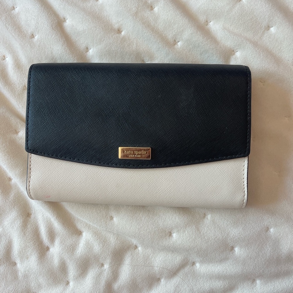 Kate Spade black and white Wallet NEVER USED